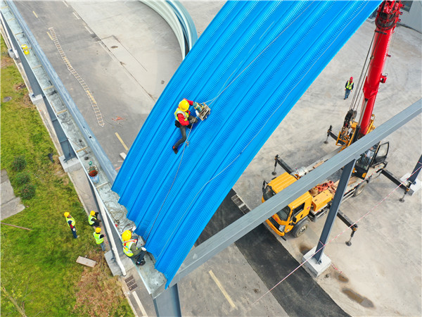 重慶某光伏公司出料車間拱形屋頂工程案例解析拱形屋頂結構細節(jié) 重慶某光伏公司出料車間拱形屋頂工程案例解析拱形屋頂結構細節(jié)